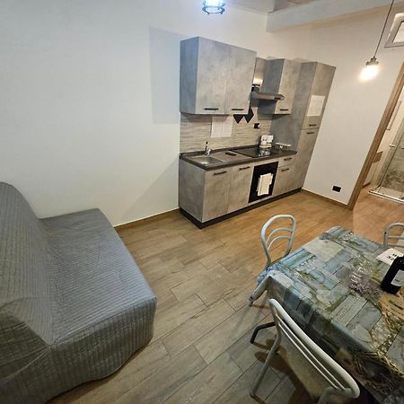 Casa Vacanze Dragona 15 Min Fco 10 Min Ostia أسيليا المظهر الخارجي الصورة